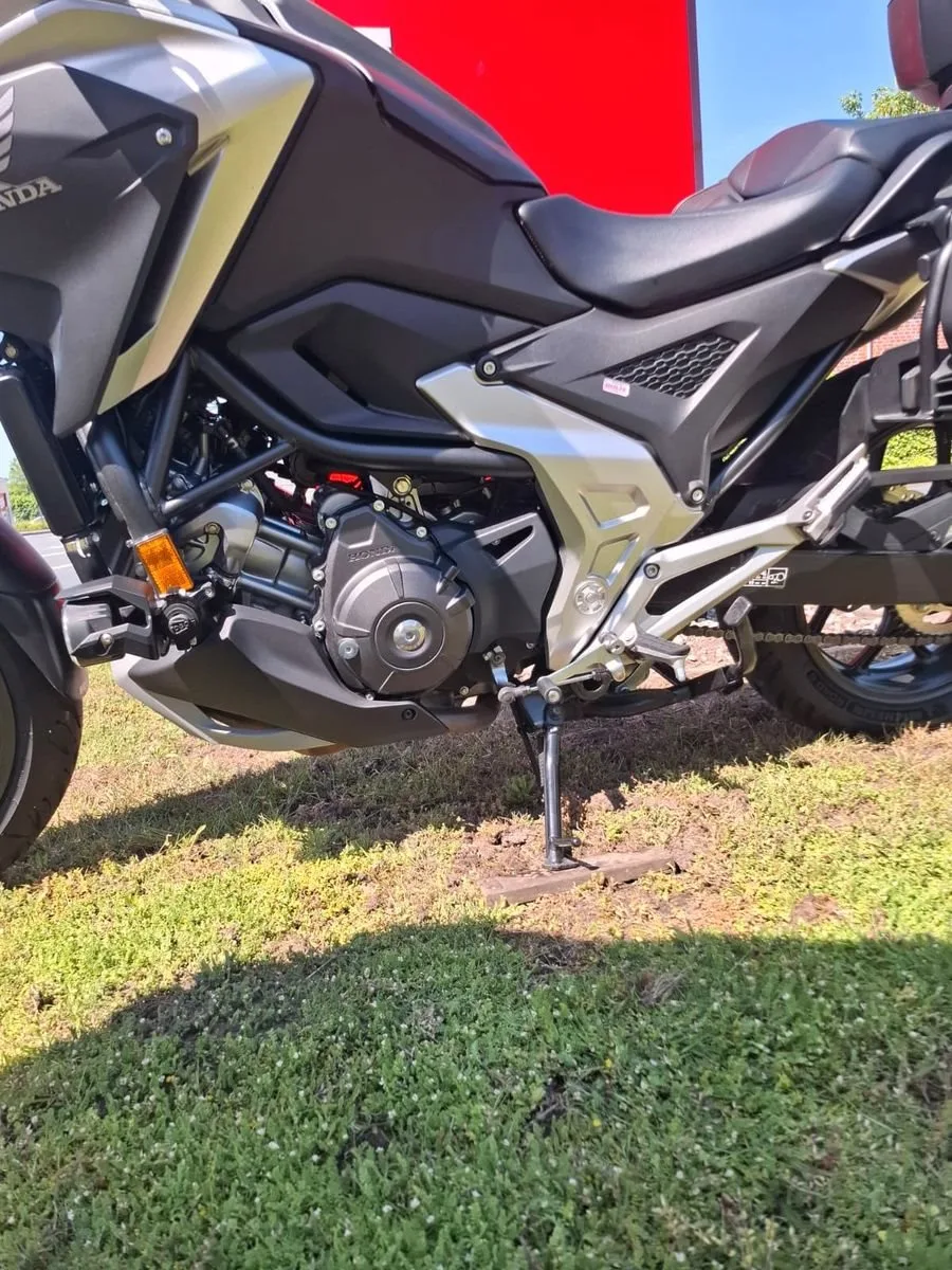 Honda NC750X \*Schalter\*Viel Zubehör\*
