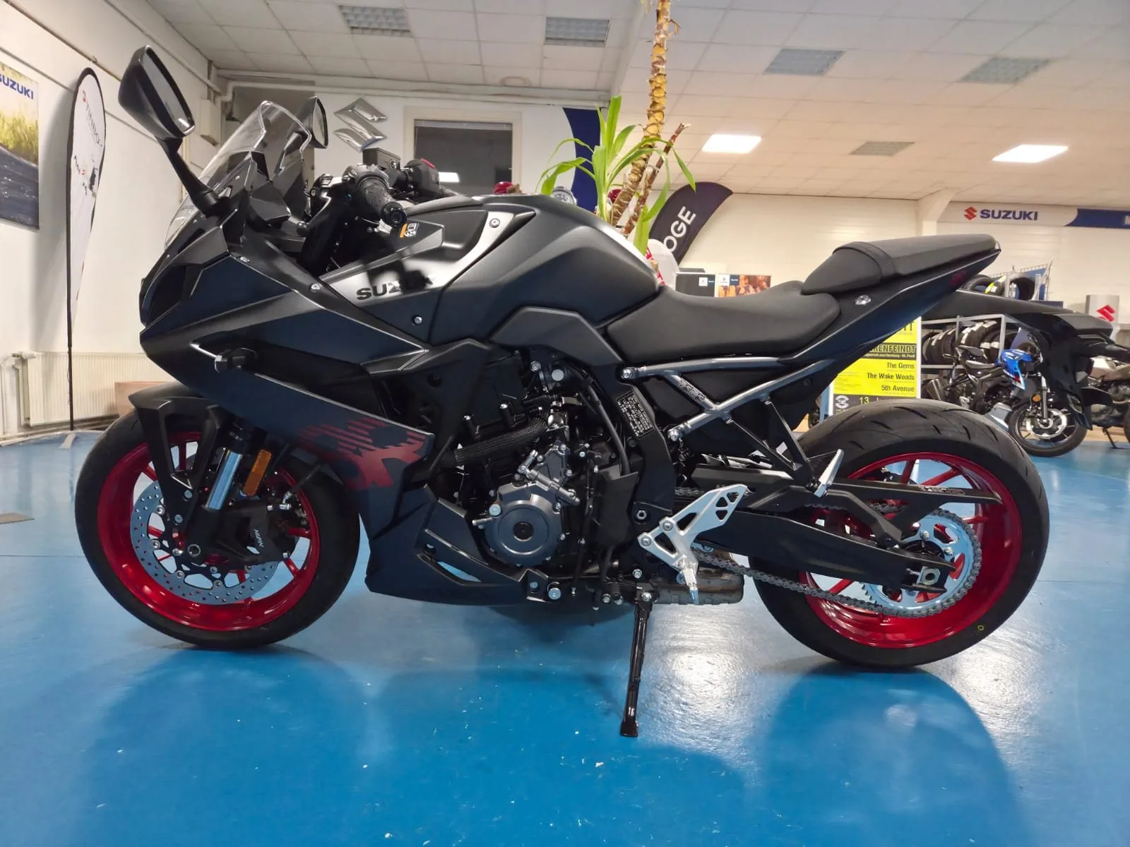Suzuki GSX-8R ABS