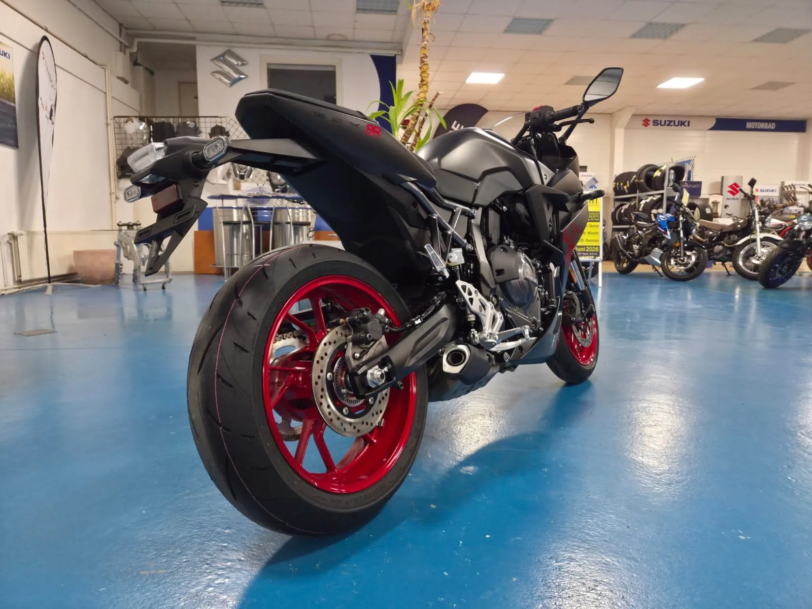 Suzuki GSX-8R ABS