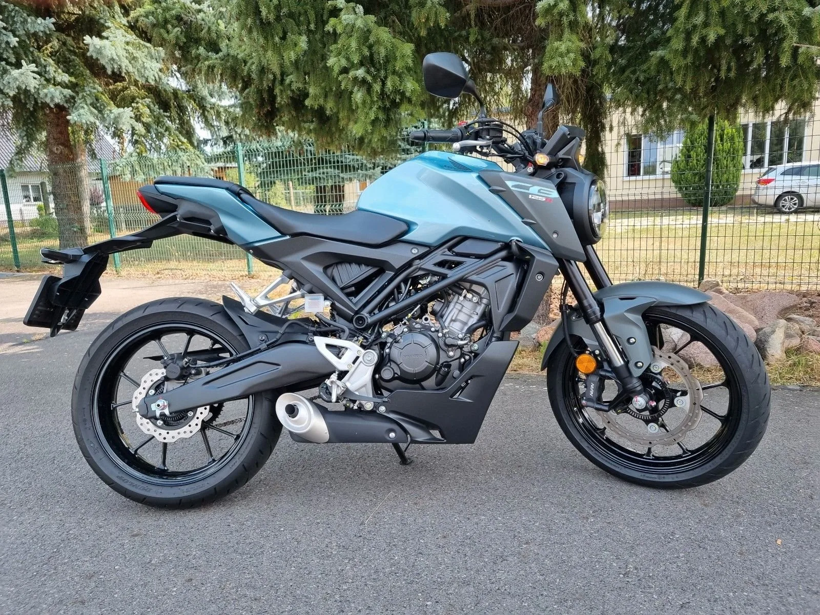 Honda CB125R