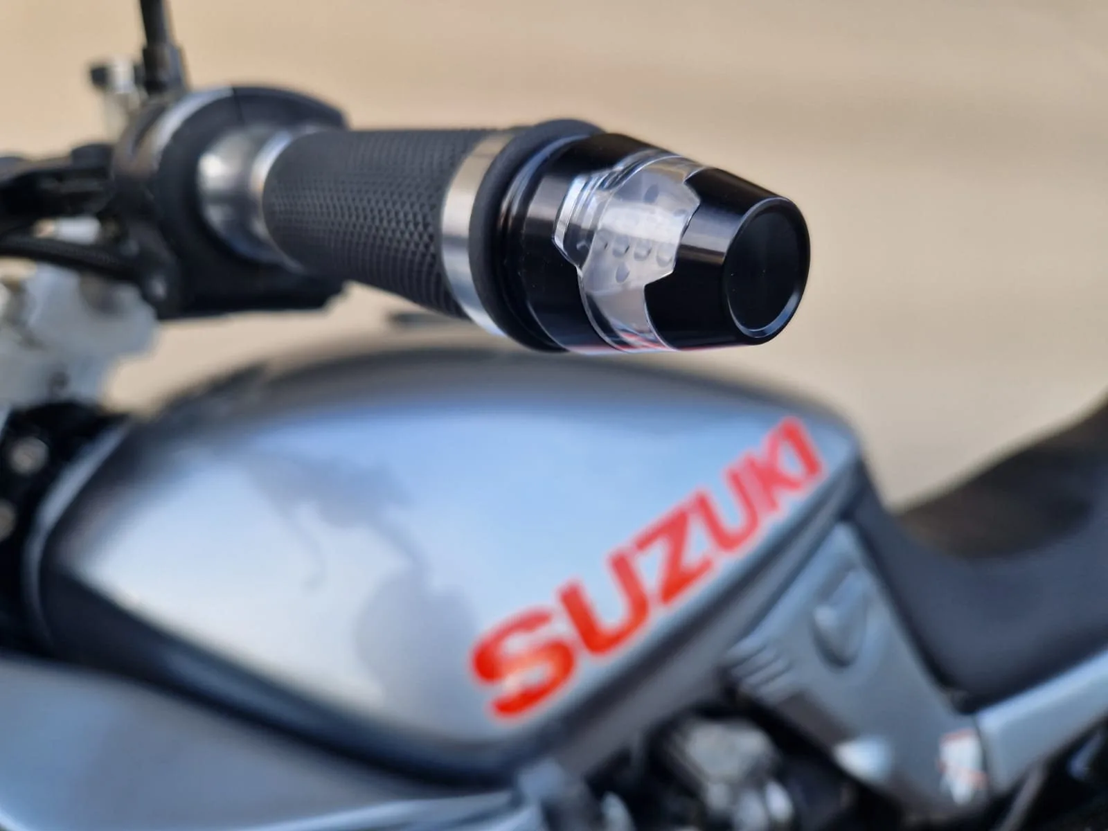 Suzuki GSX 1100S Katana Top Zustand, einzigartig, viel Zubehör !
