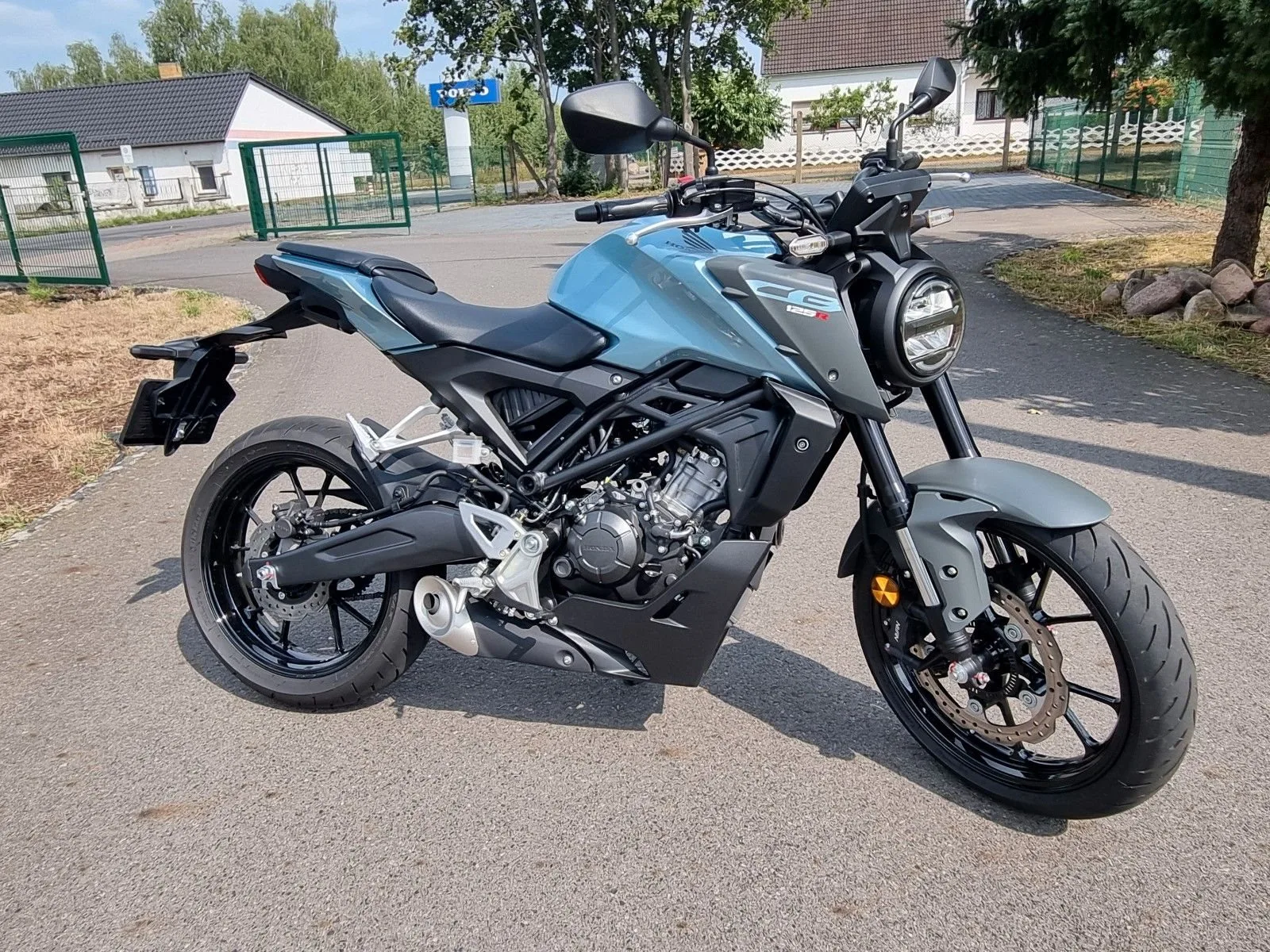 Honda CB125R