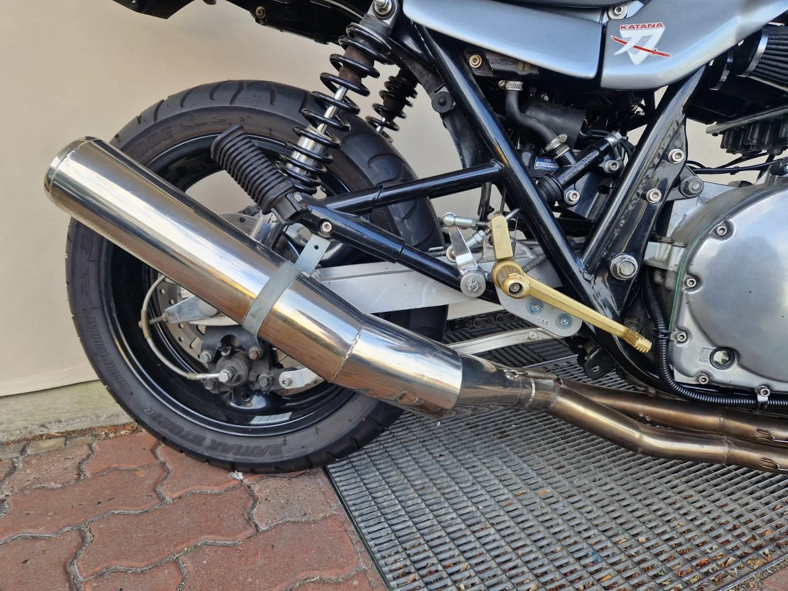 Suzuki GSX 1100S Katana Top Zustand, einzigartig, viel Zubehör !