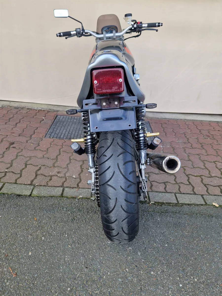 Suzuki GSX 1100S Katana Top Zustand, einzigartig, viel Zubehör !