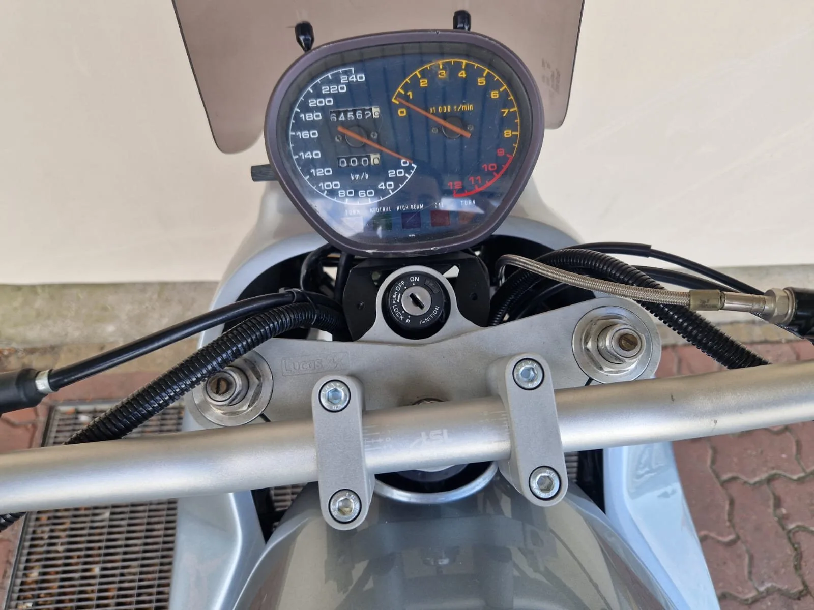 Suzuki GSX 1100S Katana Top Zustand, einzigartig, viel Zubehör !