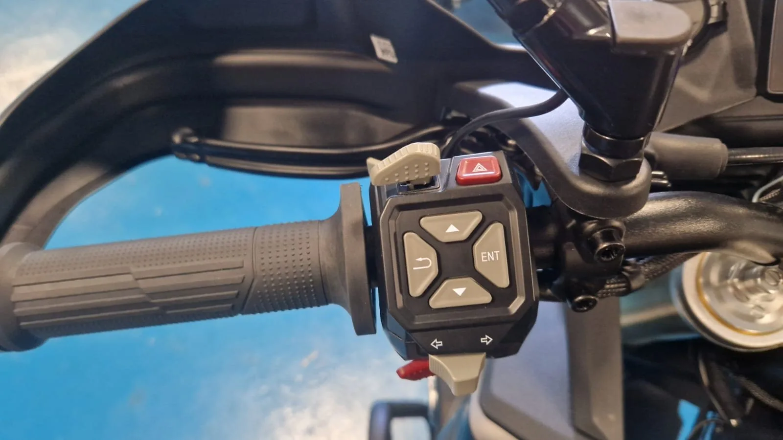 Voge DS900X