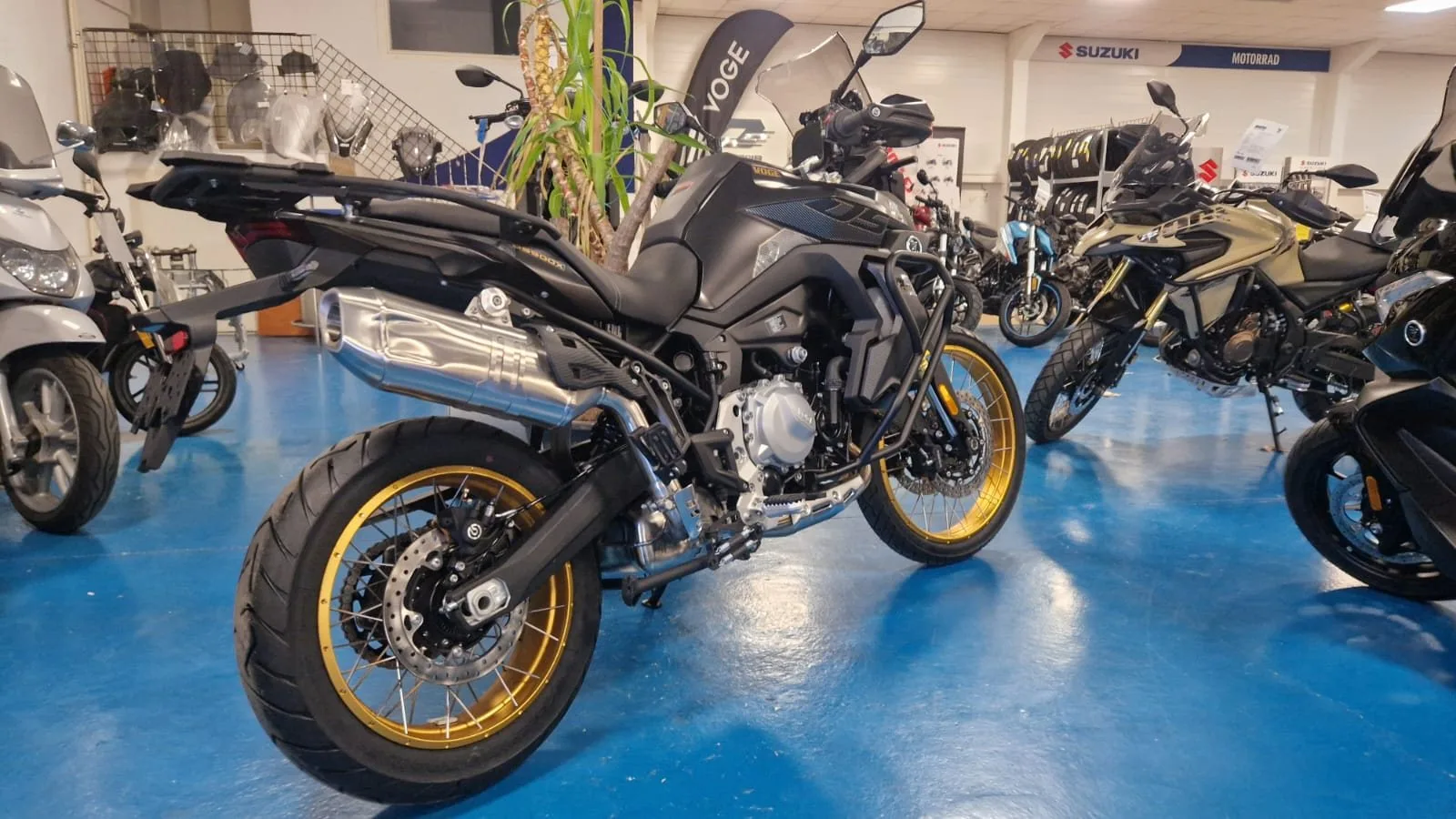 Voge DS900X
