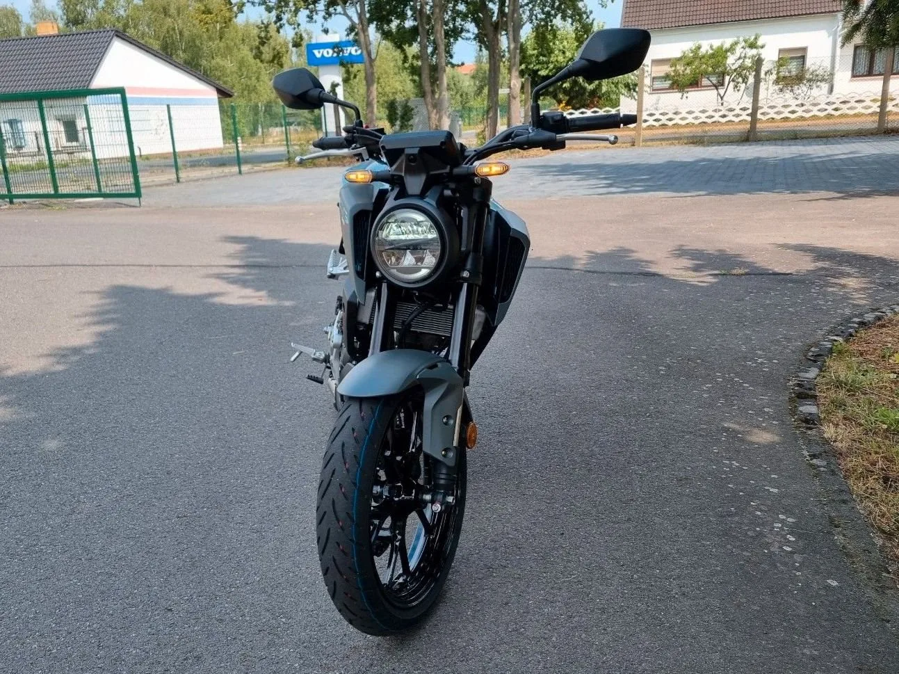 Honda CB125R