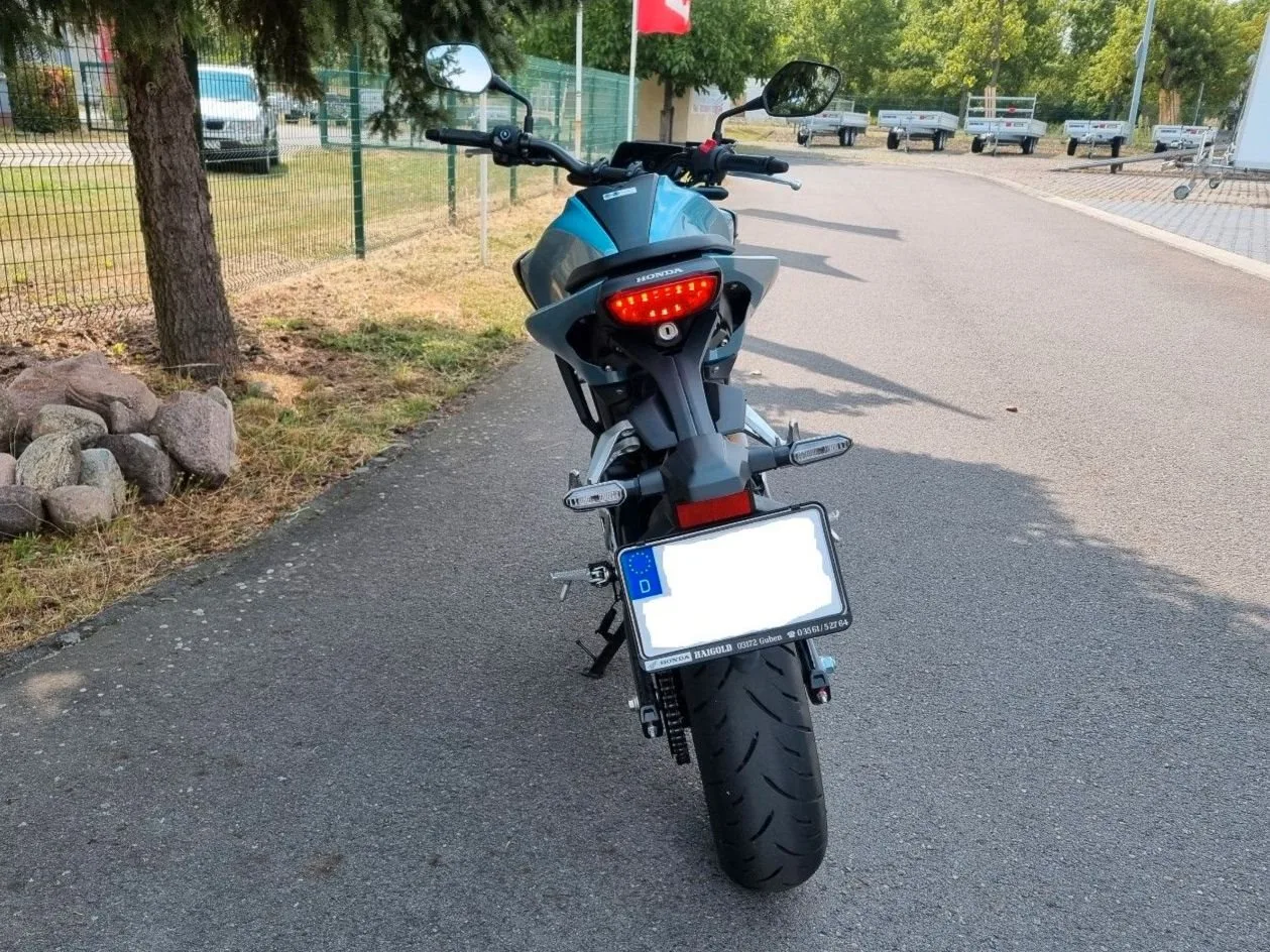 Honda CB125R