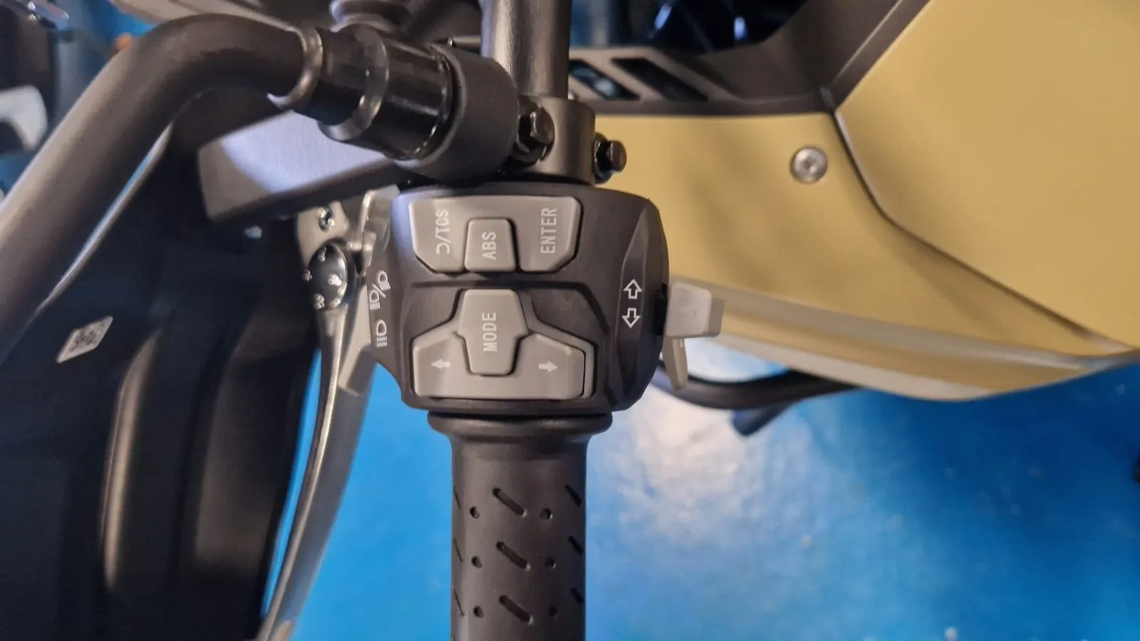 Voge DS625X