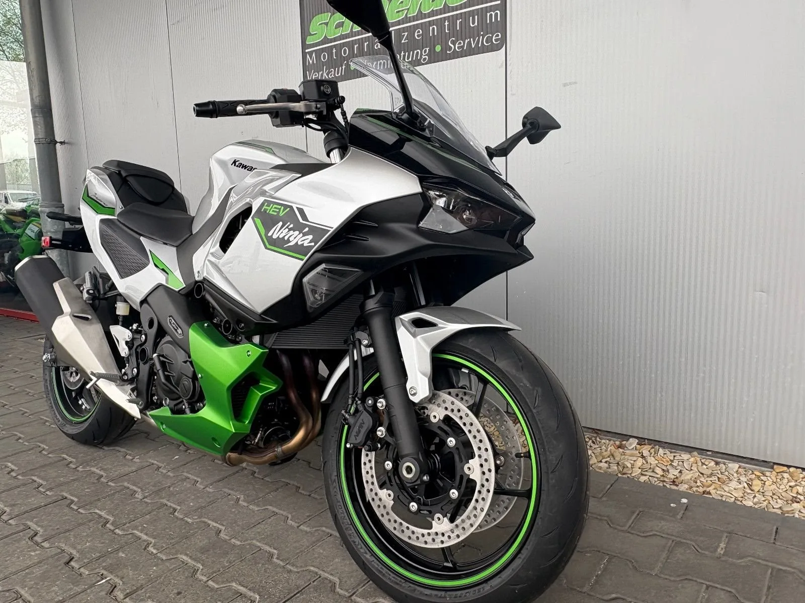 Kawasaki Ninja 7 Hybrid