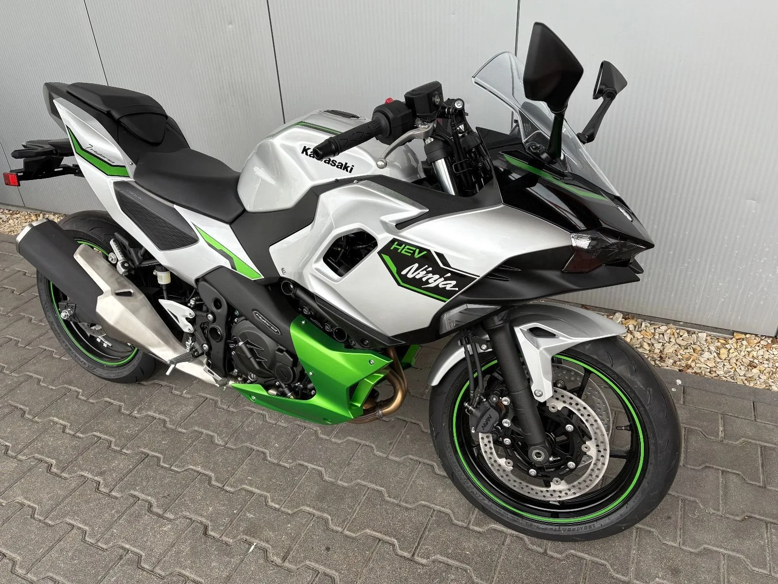 Kawasaki Ninja 7 Hybrid