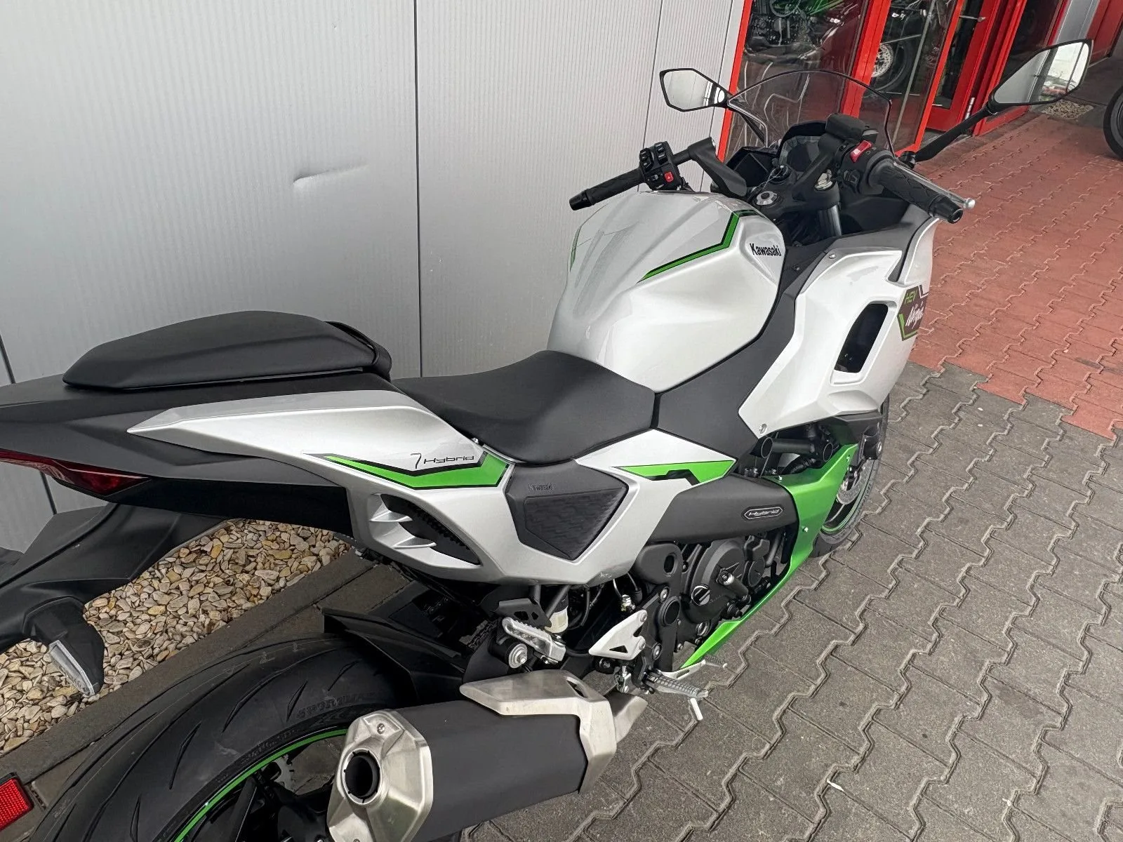 Kawasaki Ninja 7 Hybrid