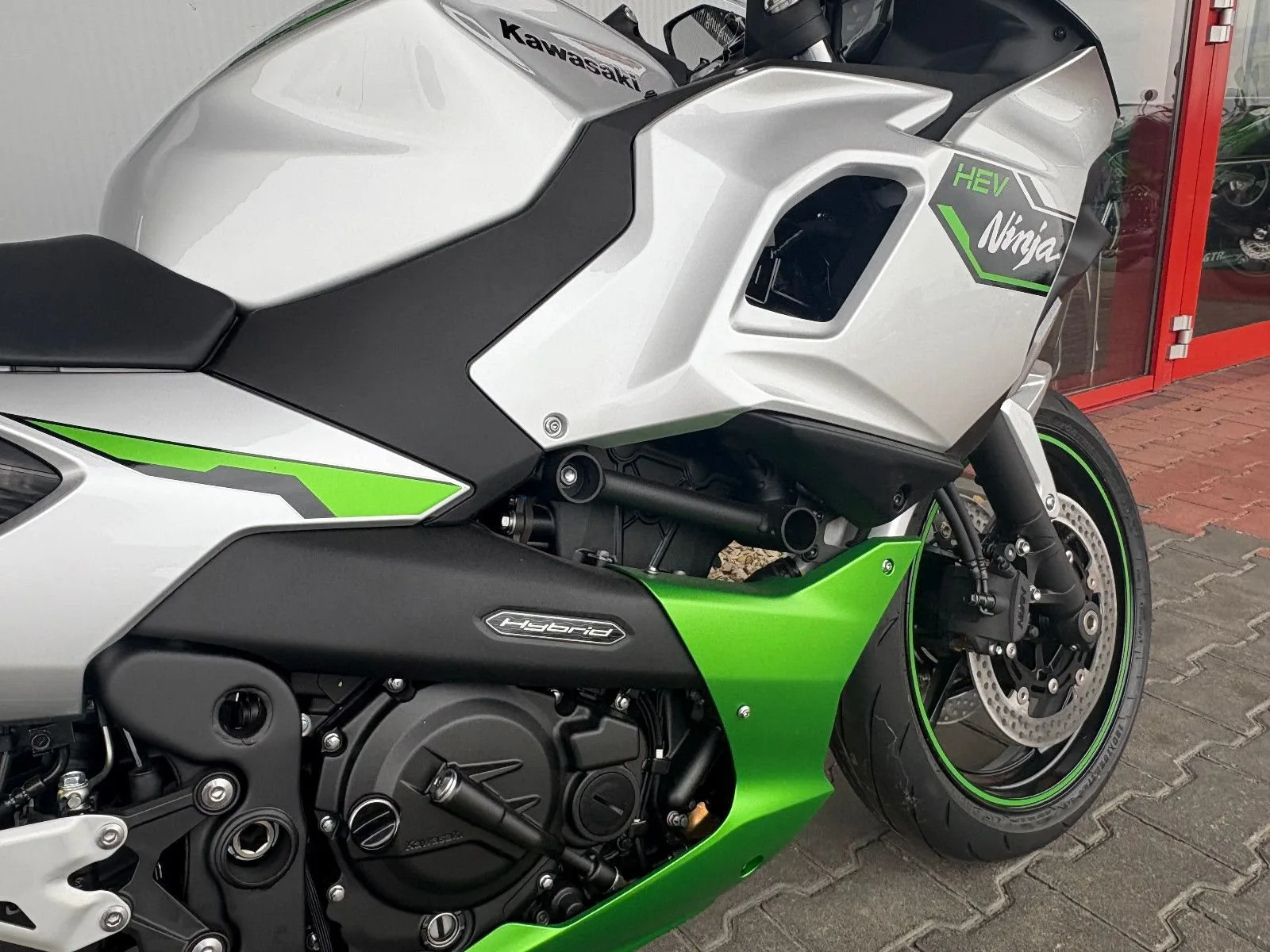 Kawasaki Ninja 7 Hybrid