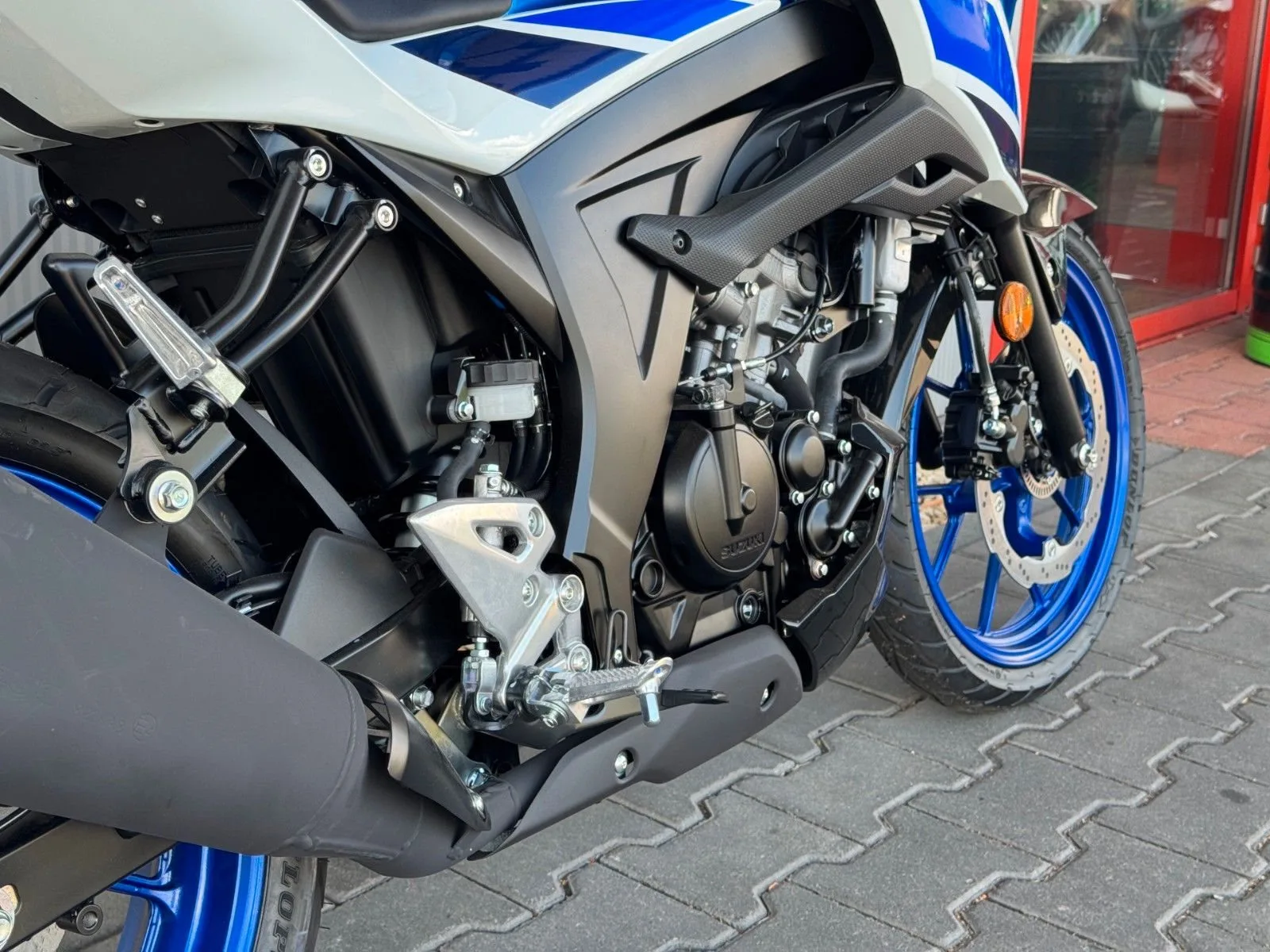 Suzuki GSX-S125