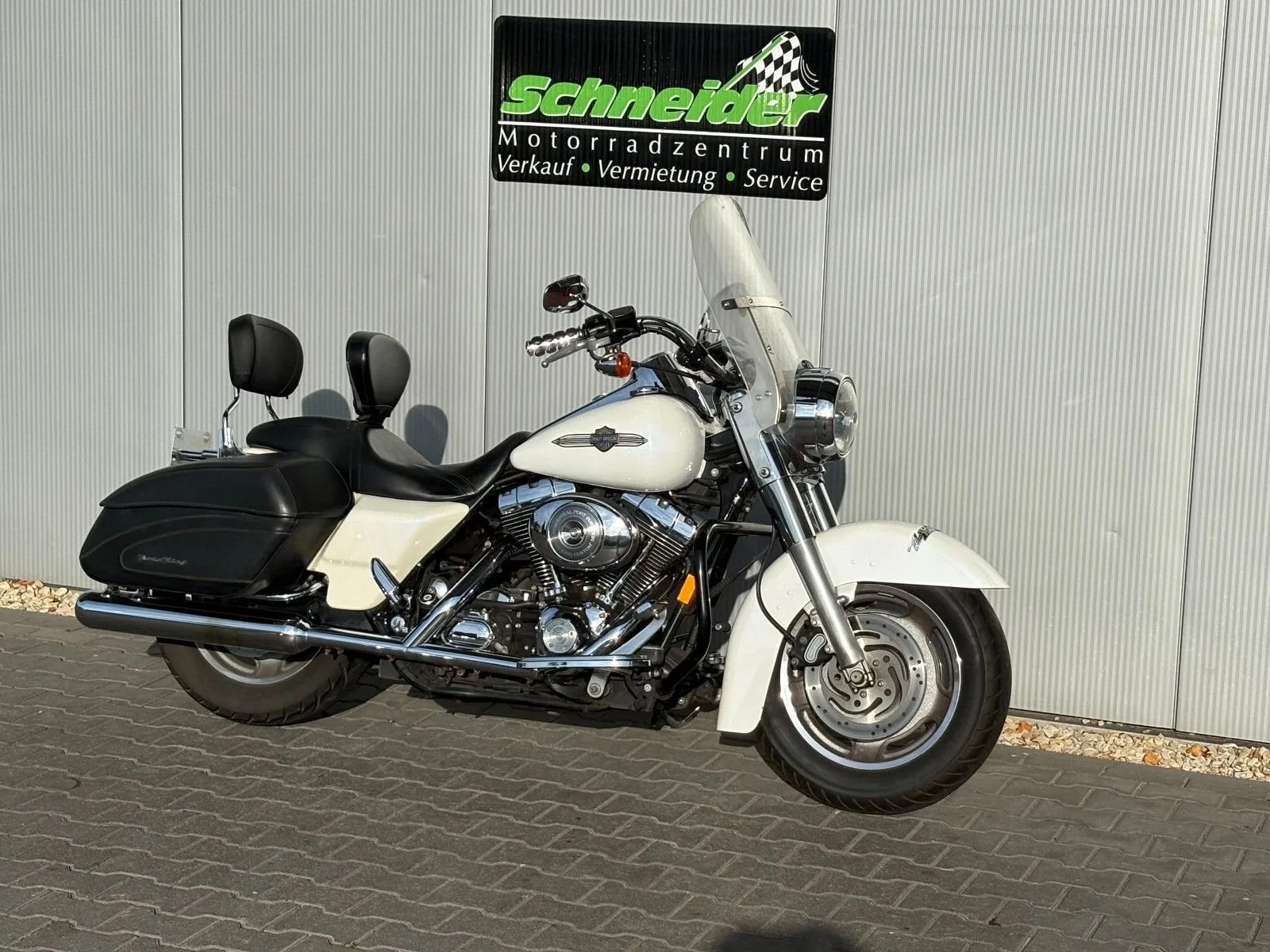 Harley-Davidson Road King Custom FLHRS