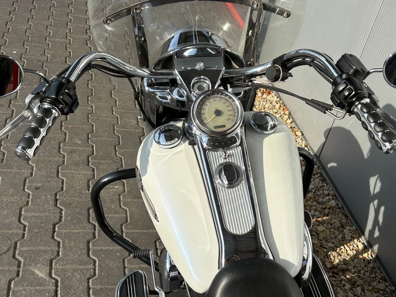 Harley-Davidson Road King Custom FLHRS