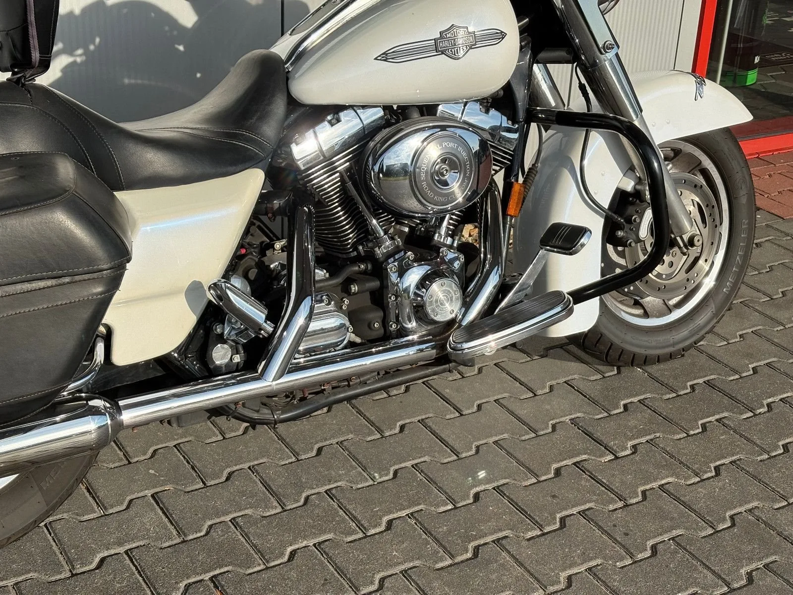 Harley-Davidson Road King Custom FLHRS