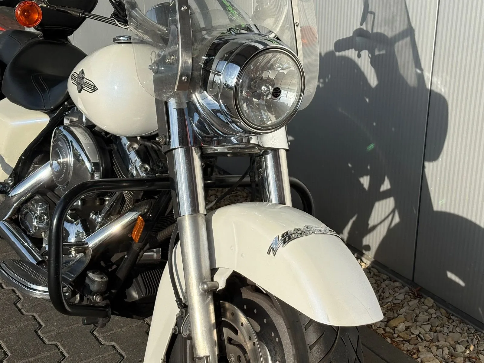 Harley-Davidson Road King Custom FLHRS