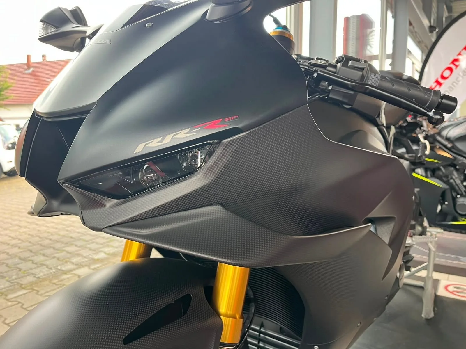 Honda CBR1000RR-R Fireblade SP Carbon Edition