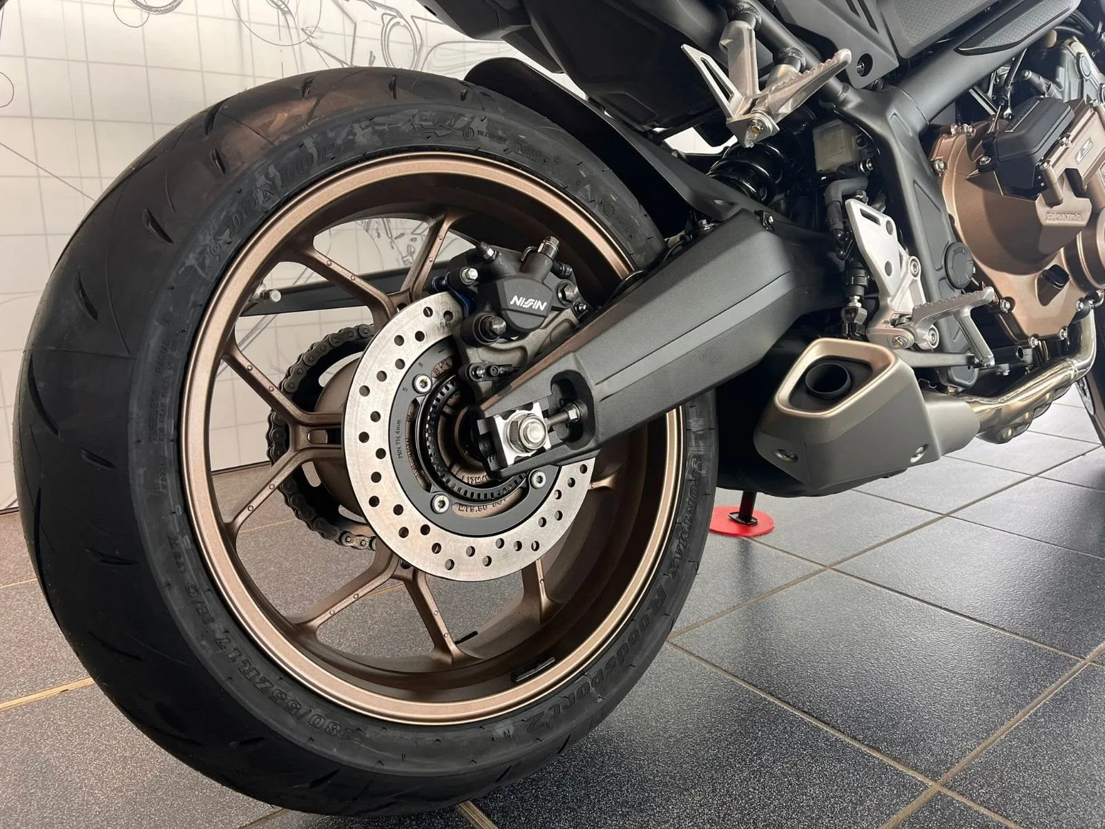 Honda CB650R E-Clutch