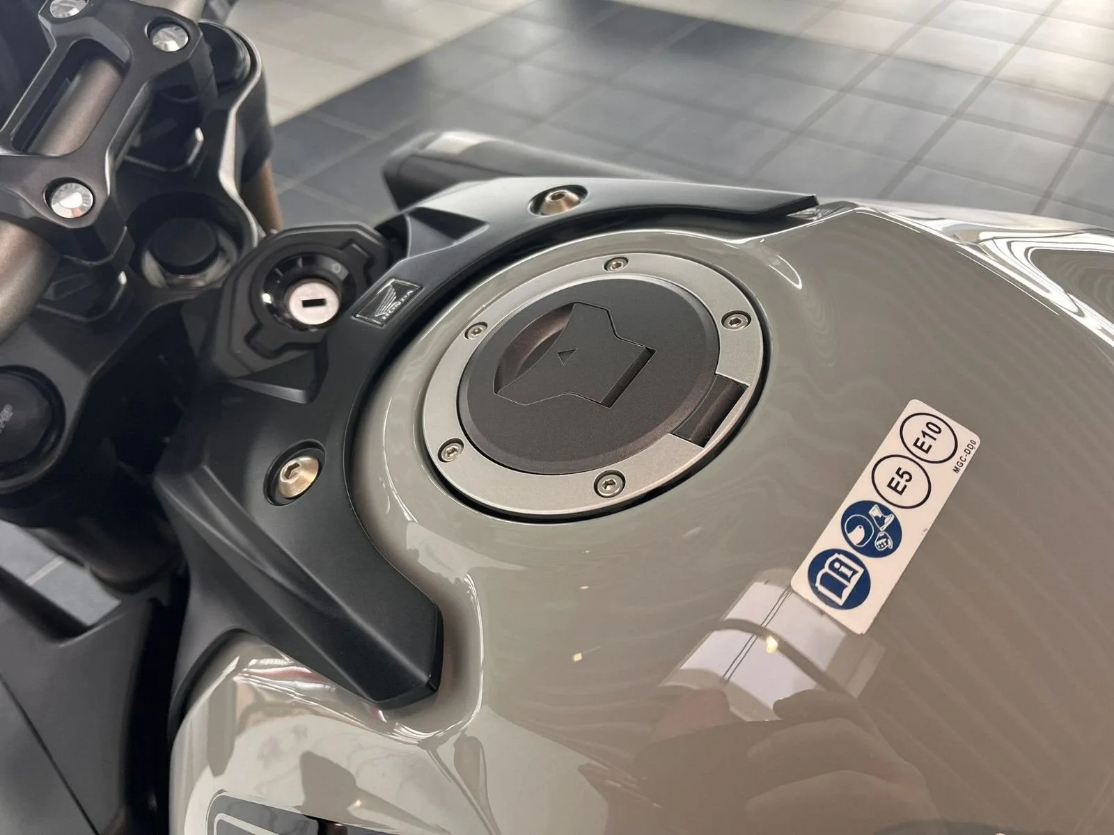 Honda CB650R E-Clutch