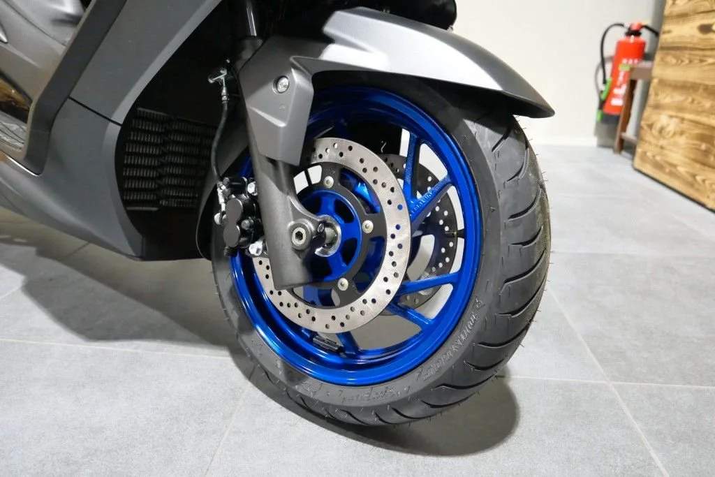 Suzuki Burgman 400