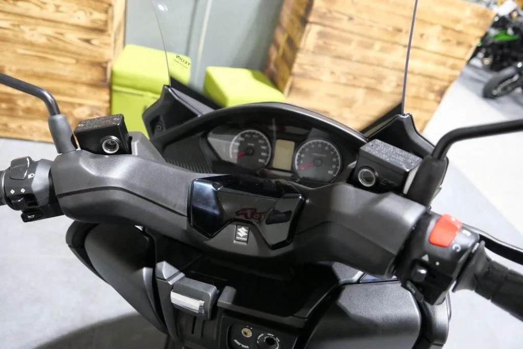 Suzuki Burgman 400