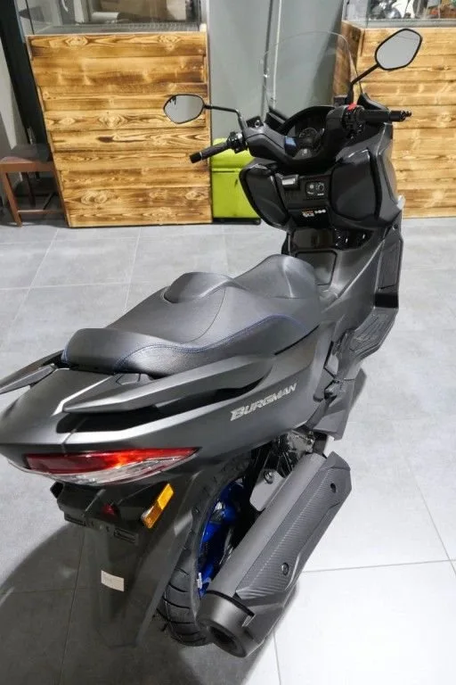 Suzuki Burgman 400