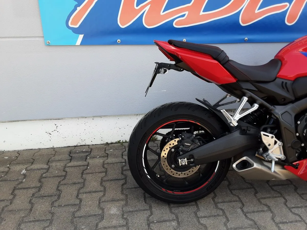 Honda CBR650R