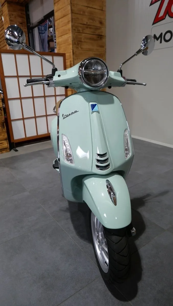 Vespa Primavera 125