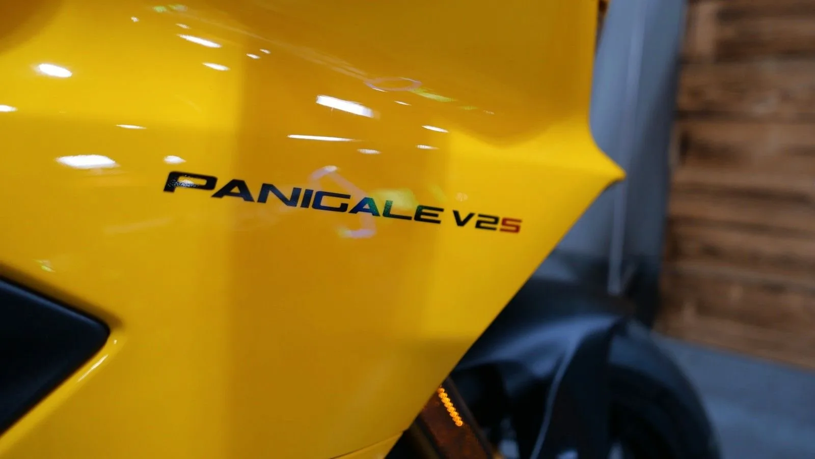 Ducati Panigale V2 S