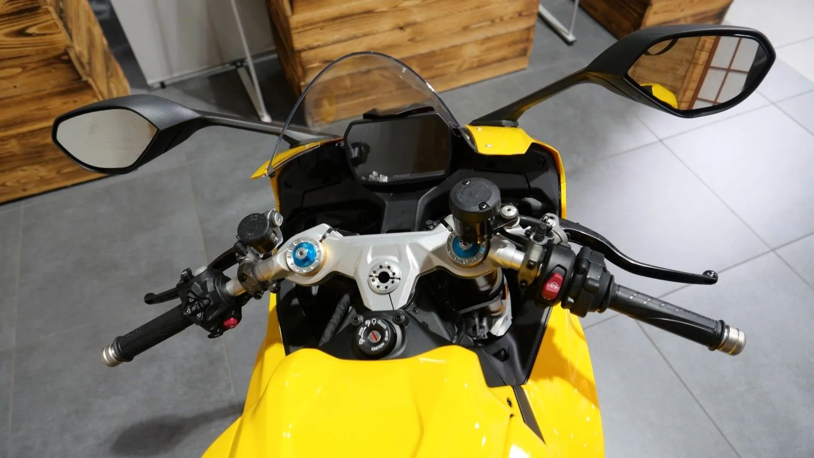 Ducati Panigale V2 S
