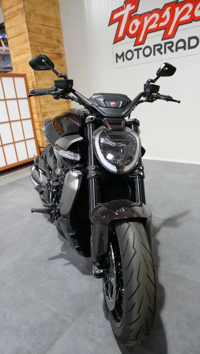 Ducati XDiavel V4