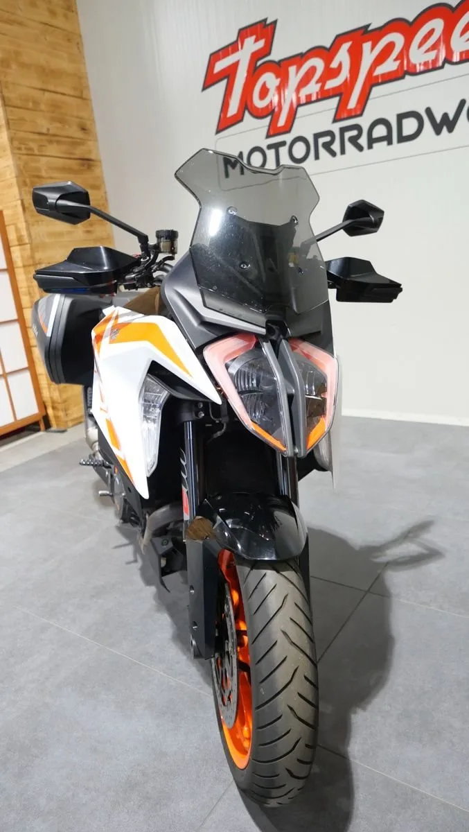 KTM 1290 Super Duke GT