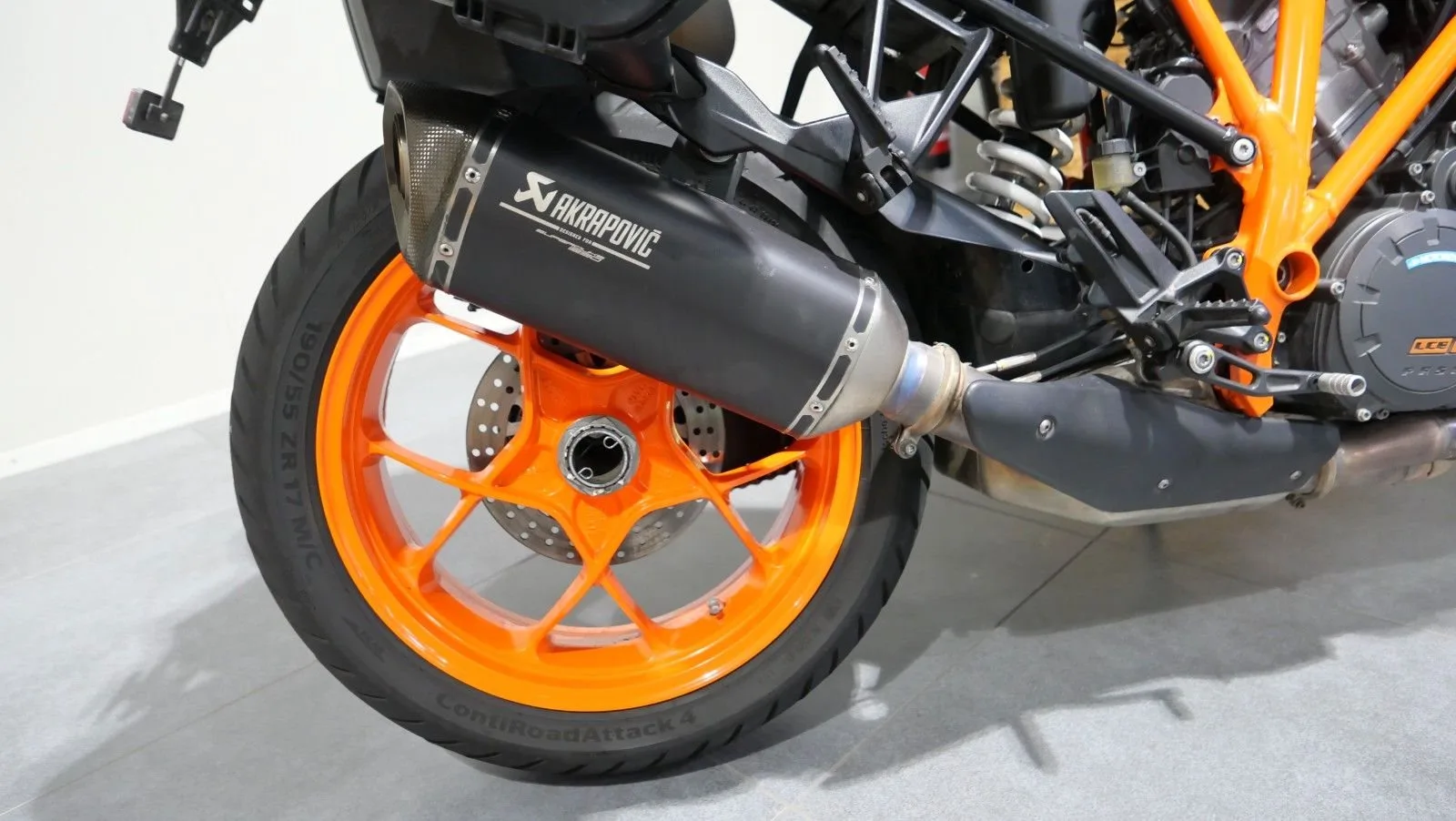 KTM 1290 Super Duke GT