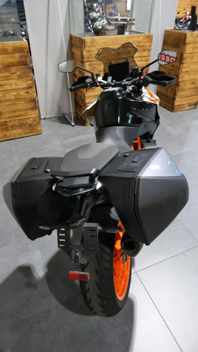 KTM 1290 Super Duke GT