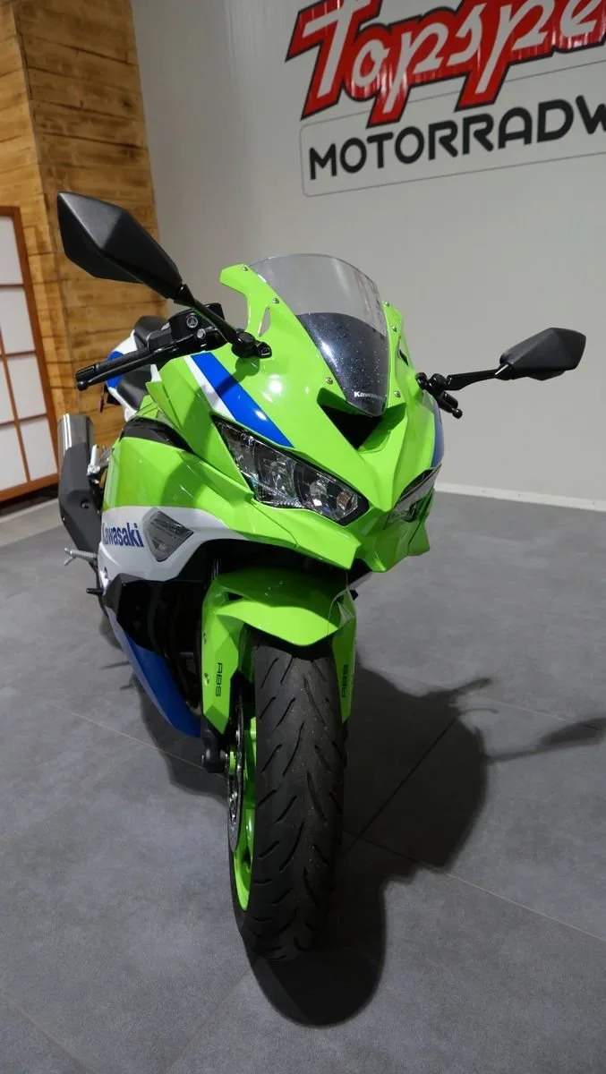 Kawasaki Ninja ZX-4RR 40th Anniversary Edition