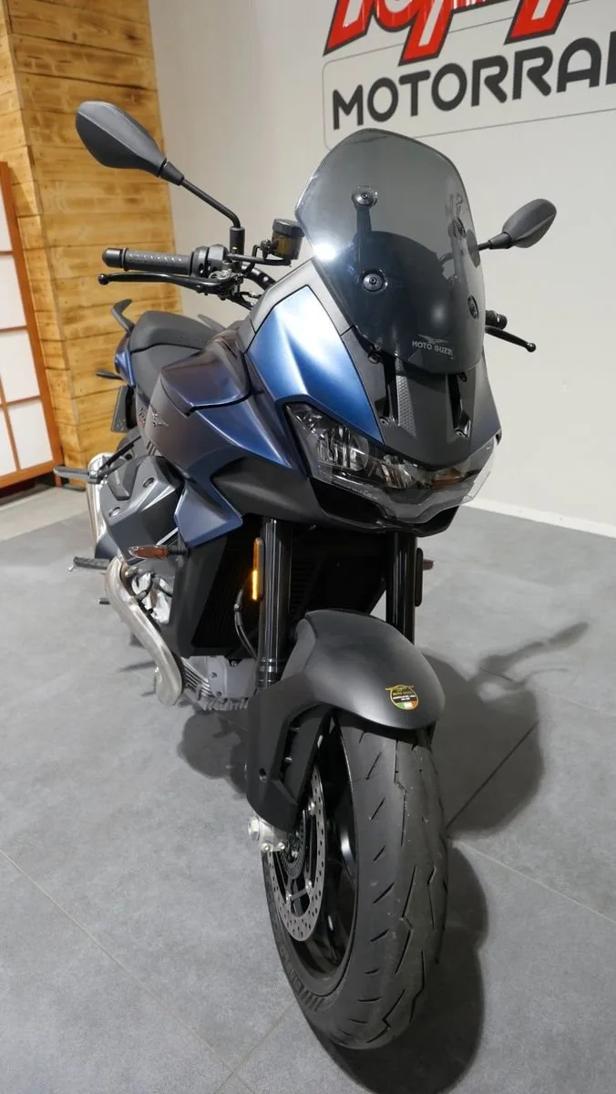 Moto Guzzi V100 Mandello