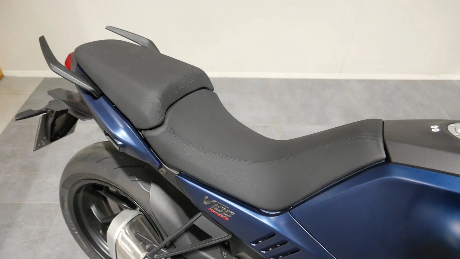 Moto Guzzi V100 Mandello