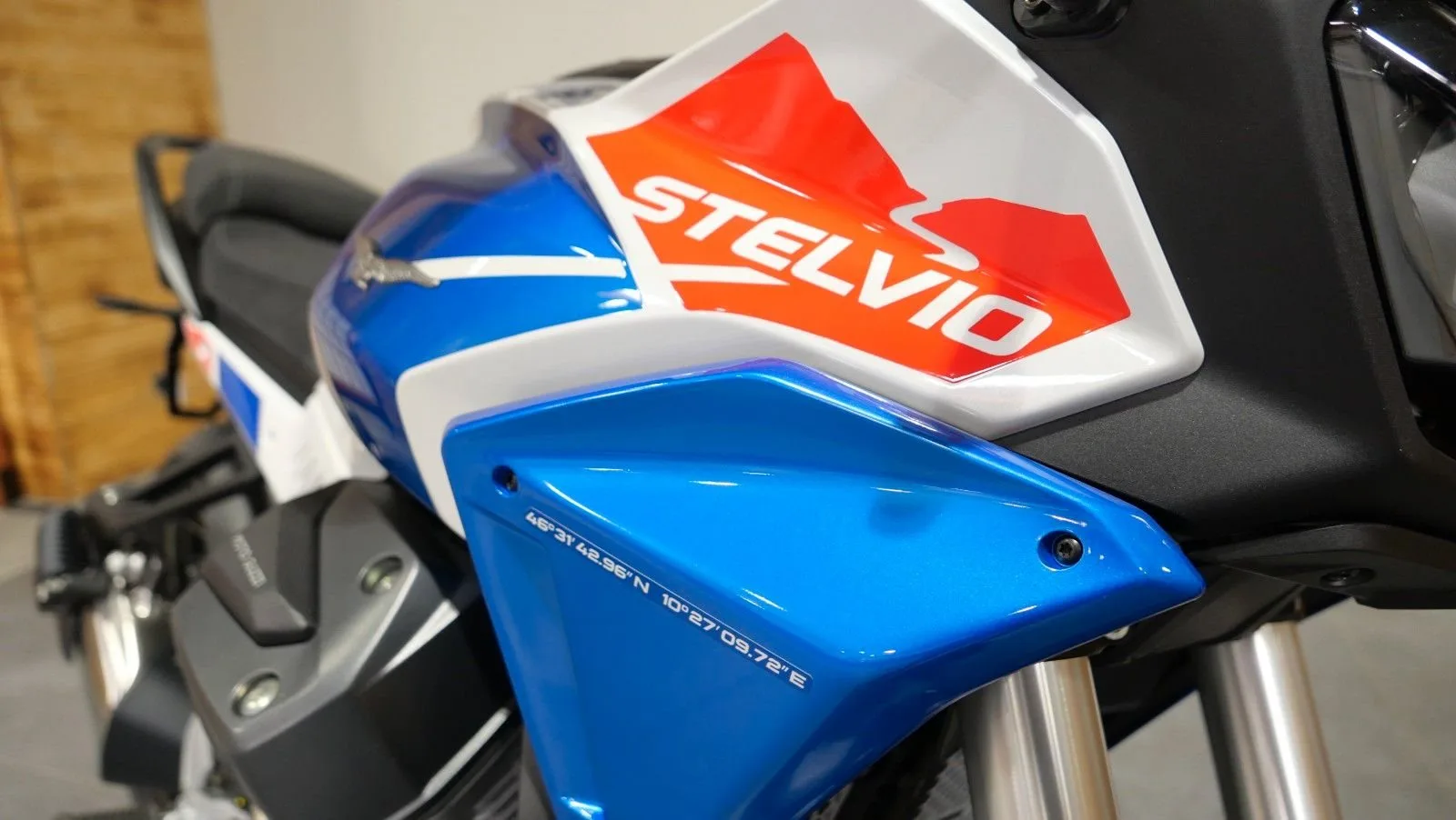 Moto Guzzi Stelvio Duecento Tributo