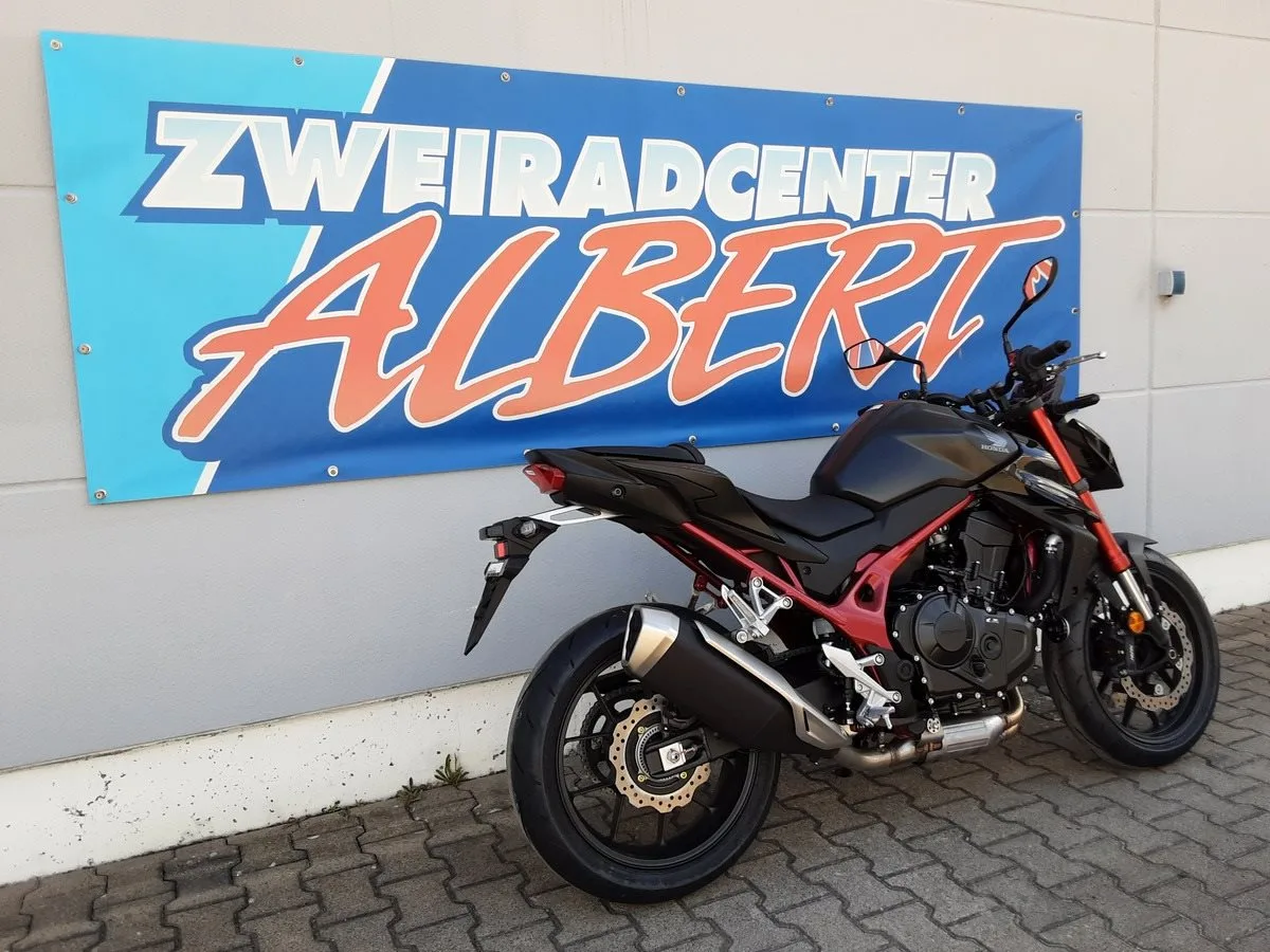 Honda CB750 Hornet €5+