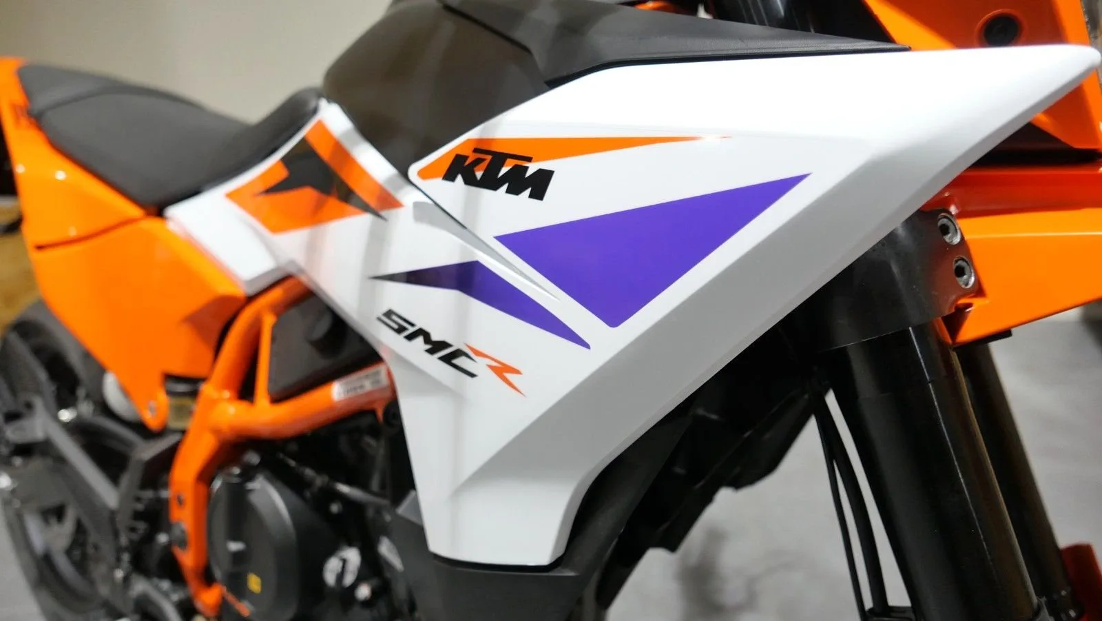 KTM 390 SMC R