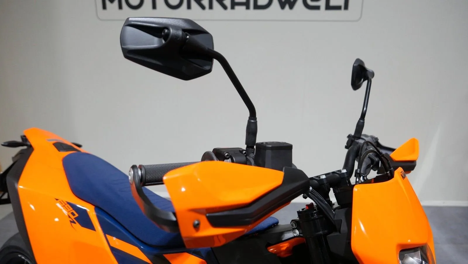 KTM 690 SMC R