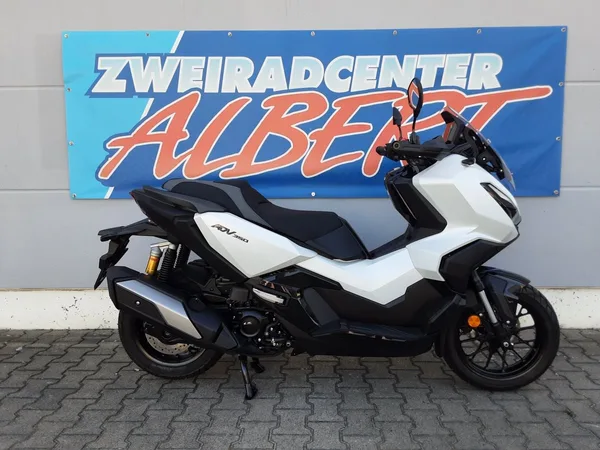 Honda ADV350