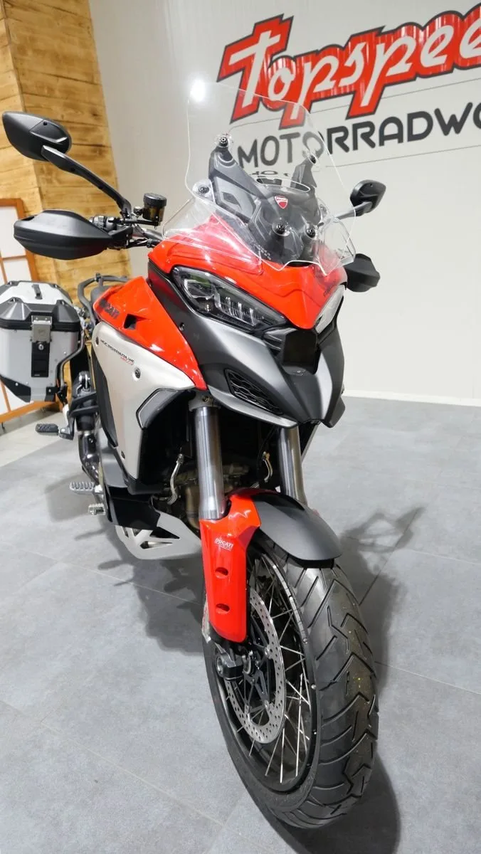 Ducati Multistrada V4 Rally Travel & Radar