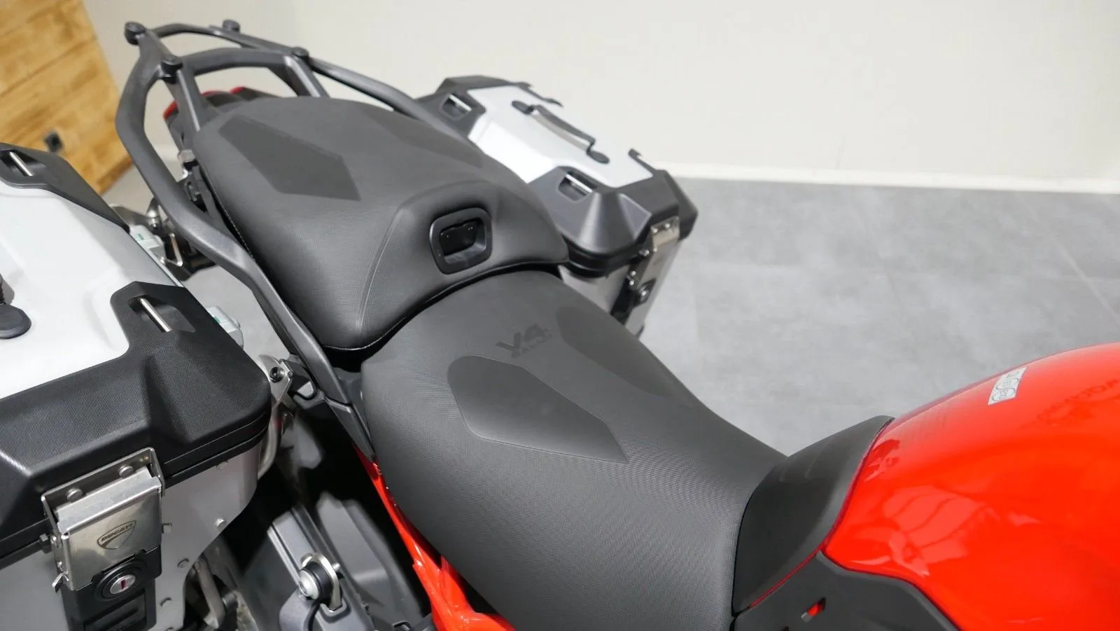 Ducati Multistrada V4 Rally Travel & Radar
