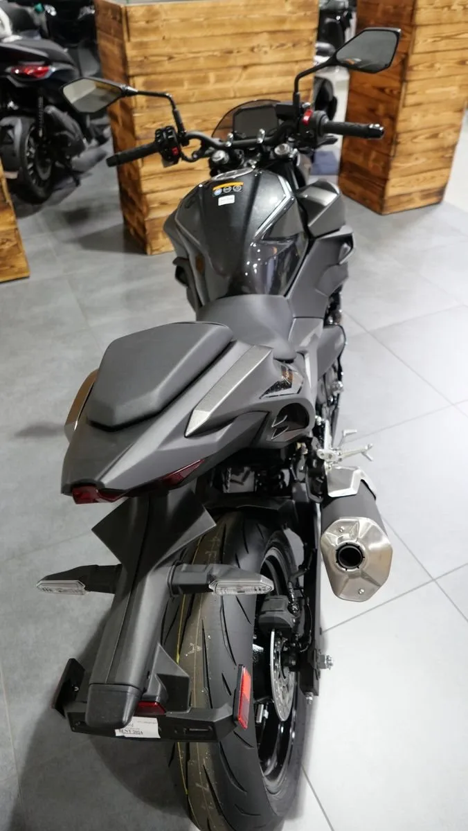 Kawasaki Z7 Hybrid AKTIONSPREIS