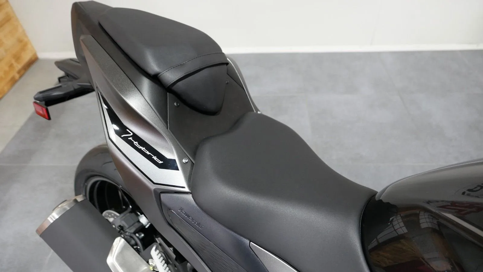 Kawasaki Z7 Hybrid AKTIONSPREIS