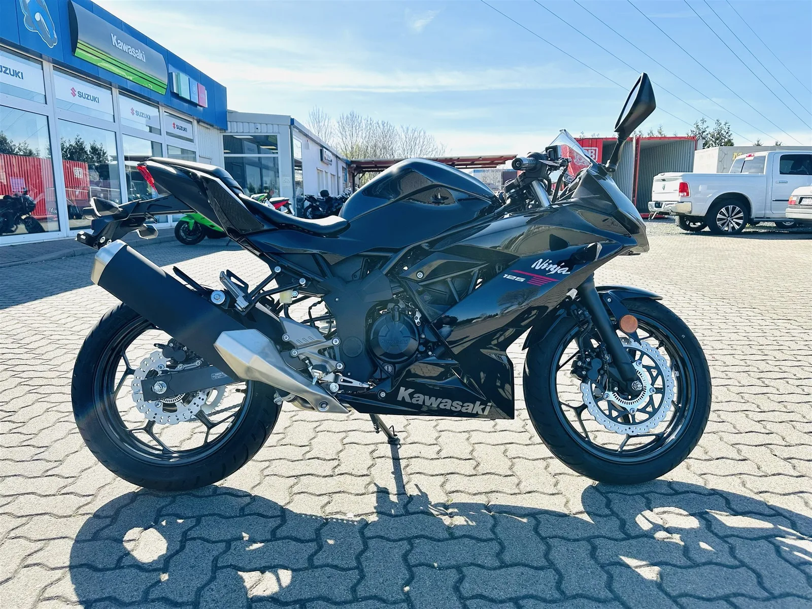 Kawasaki Ninja 125 Modell 2026 500€ Starterbonus möglich!\*